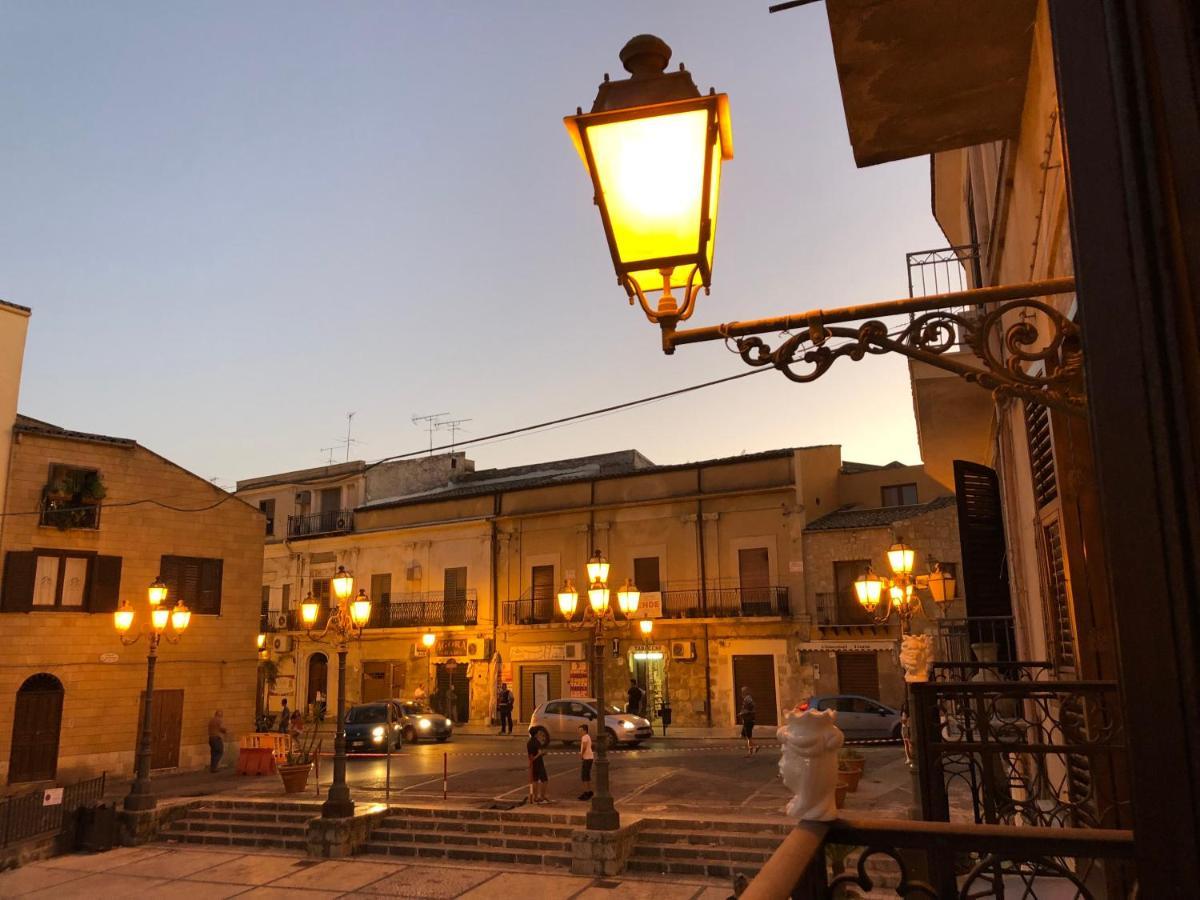 Cortile Umberto Apartment Racalmuto Bagian luar foto